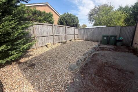 meadowbank 18 front 
