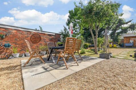 Patio / Decking