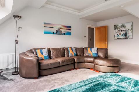 Apt10Gables19ForestRoad-13print.jpg
