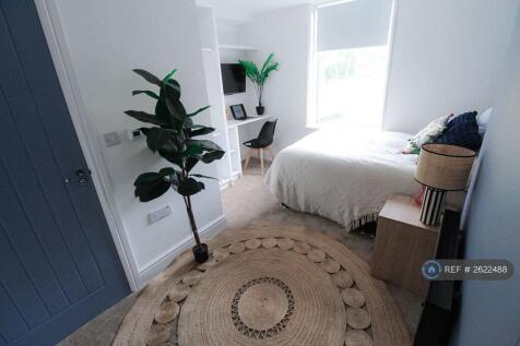 Room 6 47 High Street