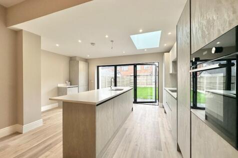 Heath Road, Penketh, Warrington, WA5 photo 3
