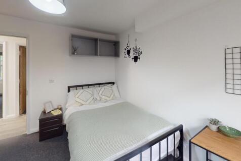 -Flat-2-8-Piccadilly-Place-Bedroom-4 1.jpg