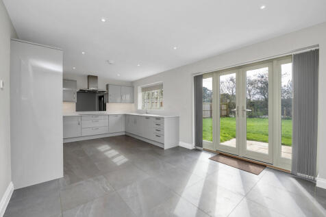 Hobbs Warren, Cheveley, Newmarket photo 3