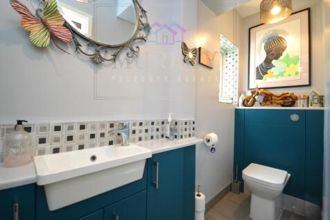 Glebe Cottage, Knottingley (53).JPG