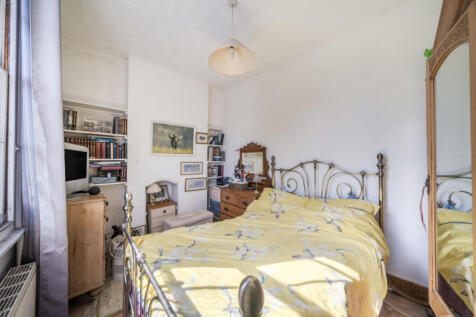 1347473-15-68b5d7...