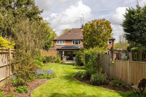 26 Oathall Avenue-30.jpg