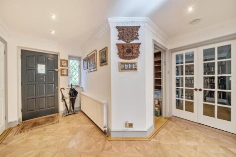 Entrance Hall:
