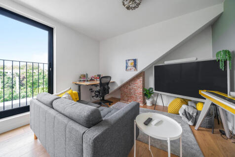 2 - lounge