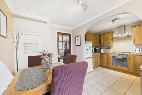 Kitchen/Dining Area