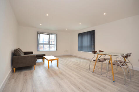 1 Double Bedroom Apartment to Rent