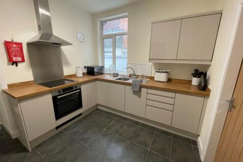 Room 4 Campbell Road, Stoke-On-Trent photo 4