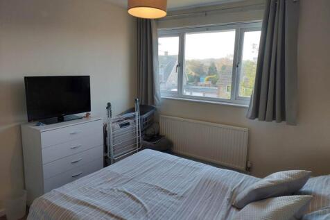 Front double bedroom