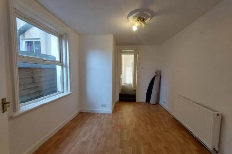 Mount Pleasant Road, Hastings, East Sussex photo 3