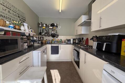 Hove Court, Lee-On-The-Solent photo 3