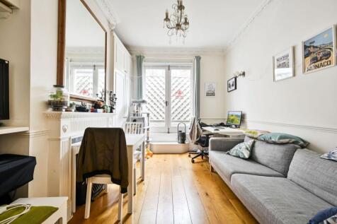 Collingham Place, Earls Court, London, SW5 photo 4