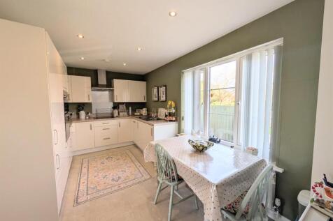 WhatsApp Image 2026-02-25 at 09.42.22 (6).jpeg