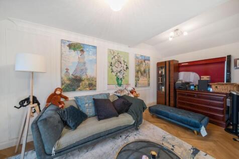 Caddis Close, Stanmore, HA7 photo 3