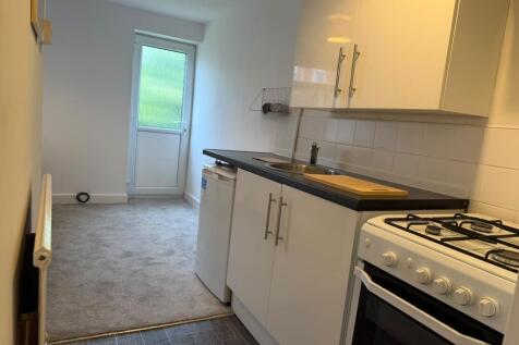 Room 3 101 Old Liverpool Road, Warrington photo 3