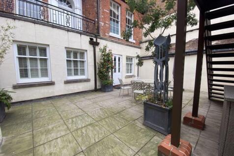 1-bed flat on 1 Kingsland Mansions, Murivance, Shrewsbury, SY1 1JF, £850/mo