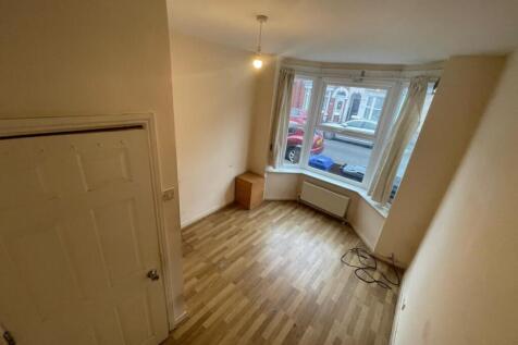 Broughton Avenue, Bentley photo 4