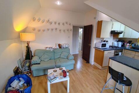 Living area (3)