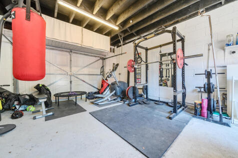 1298418-23-6830a2...