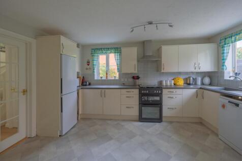 Ewemove Taunton - Burge Crescent (11)