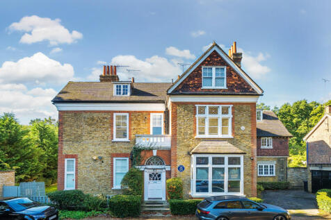 Keston, BR2 - property photo