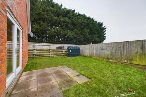 CAM03218G0-PR0490-STILL013