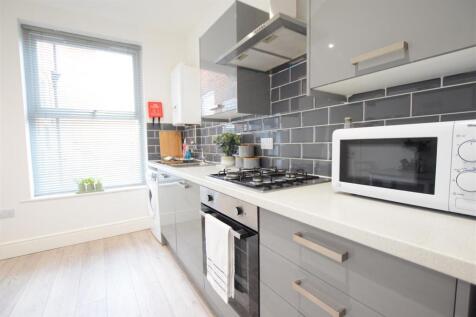 27/28 - Portland Street - Student House photo 4