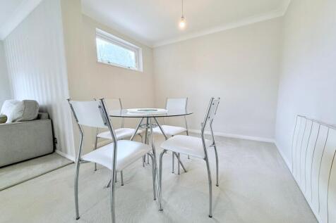 Radstocks, Stock Road, Billericay photo 5