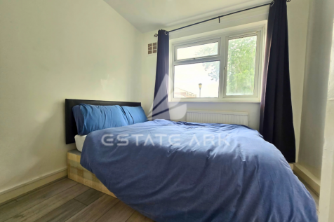 Hatton Court, Gilpin Road, Hackney, London photo 4