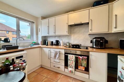 Joan Lawrence Place, Headington, Oxford, Oxfordshire, OX3 photo 2