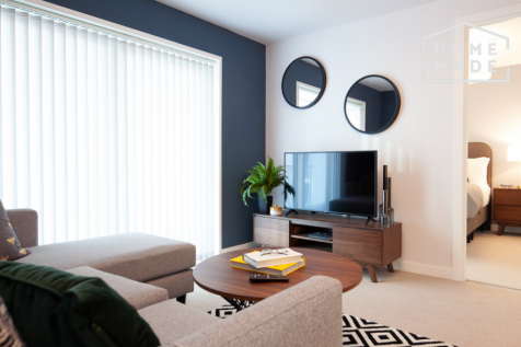 Aston Place, B1 photo 3