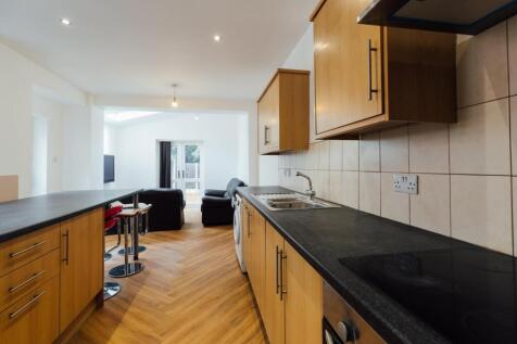 6-bed house on Frederick Street, Loughborough, £2,860/mo