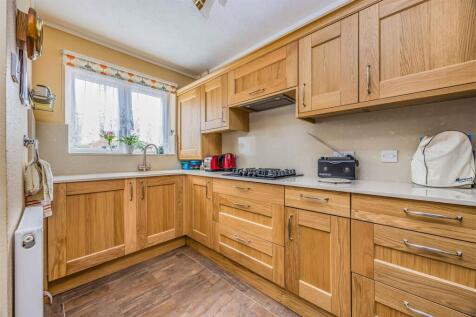 Upgraded Kitchen The Smithy, Denmead-Small-Portico
