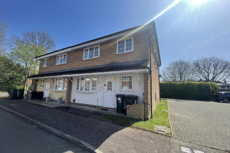 2 Bedroom End of Terrace