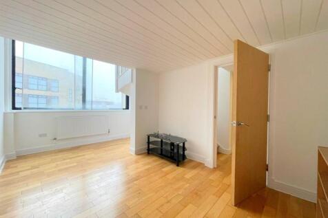 Lounge / Kitchen / Diner