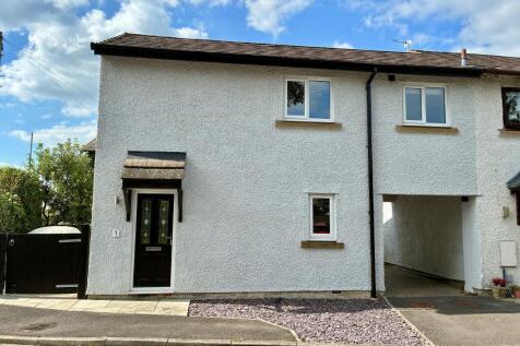 3-bed semi-detached on Kirkmoor Close, Clitheroe, BB7 2DE, £1,200/mo