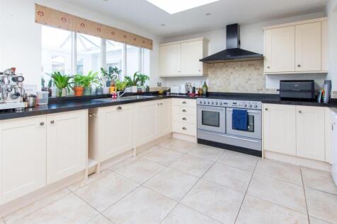 1 Marbles Rd - kitchen-2.jpg