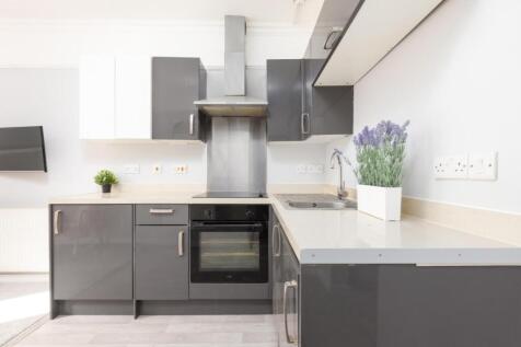 Flat 1, 3 Bushy Park, BS4-5.jpg