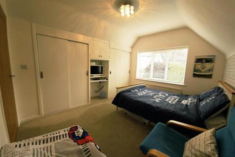 Bramleys Estate Agents - Fenay Bankside - Fenay Br