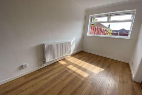 Tresham Road, Kingswinford photo 3