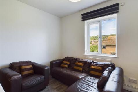 CAM02534G0-PR0055-STILL008.jpg