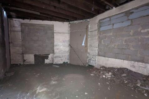 Redworth Road - Inside Overview