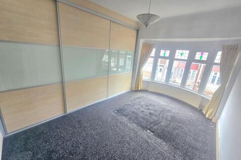 Crathorne Crescent, Middlesbrough, TS5 4PE photo 5