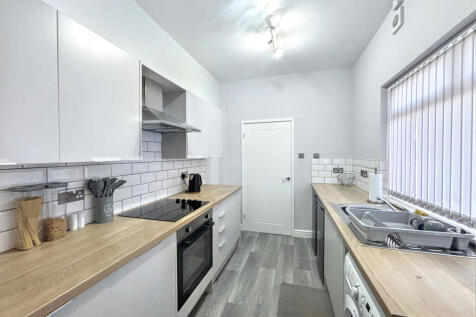 Ellesmere Gardens, Choppington, Northumberland, NE62 5TY photo 3