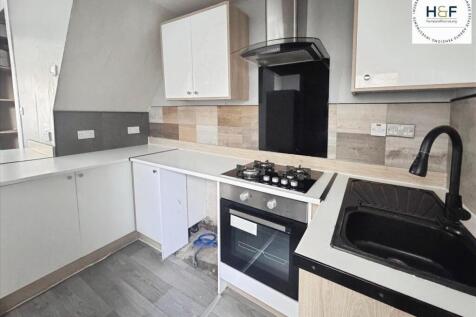 10, Windsor Street, MILLOM photo 3