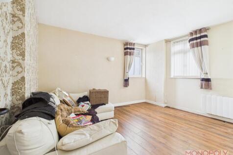 CAM01943G0-PR0638-STILL007.jpg
