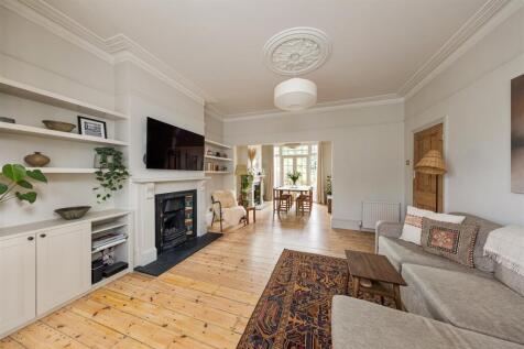 Preston Avenue, E4